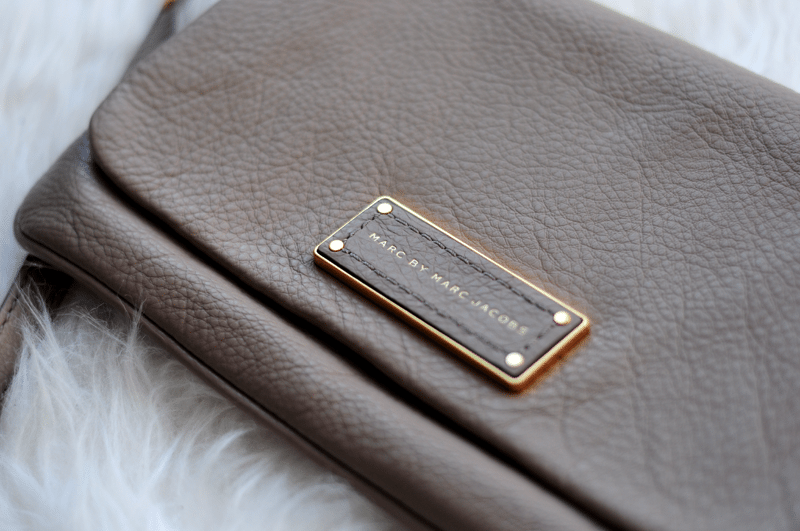 marc jacobs too hot to handle clutch nude