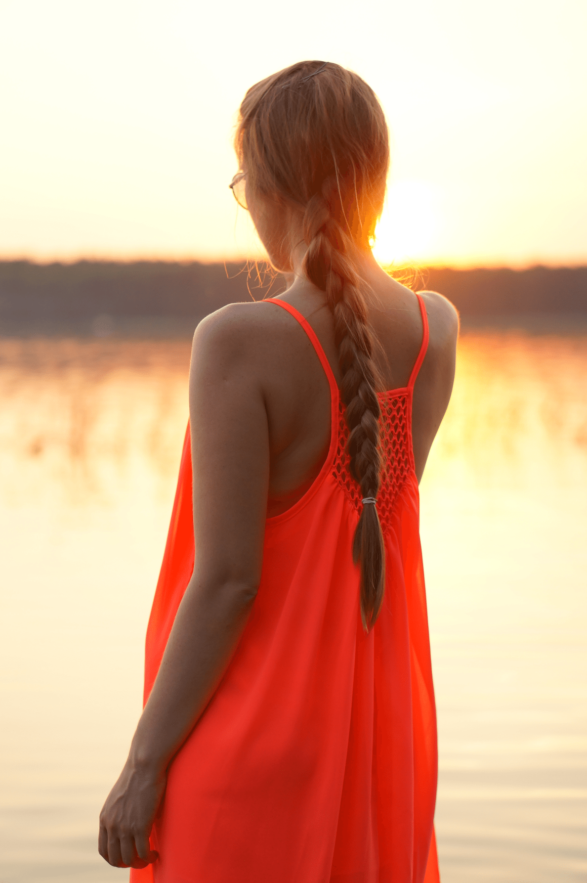zachód słońca jezioro piaseczno neonowa sukienka romwe